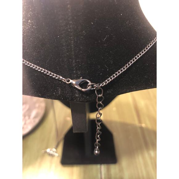 Unbranded Dark Metal Stegosaurus Dinosaur Pendant Necklace - Picture 4 of 4